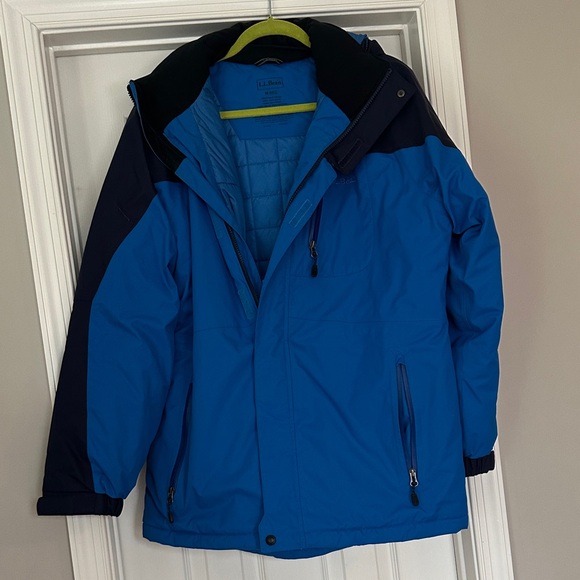 LL Bean Rugged Ridge Parka - Picture 2 of 12